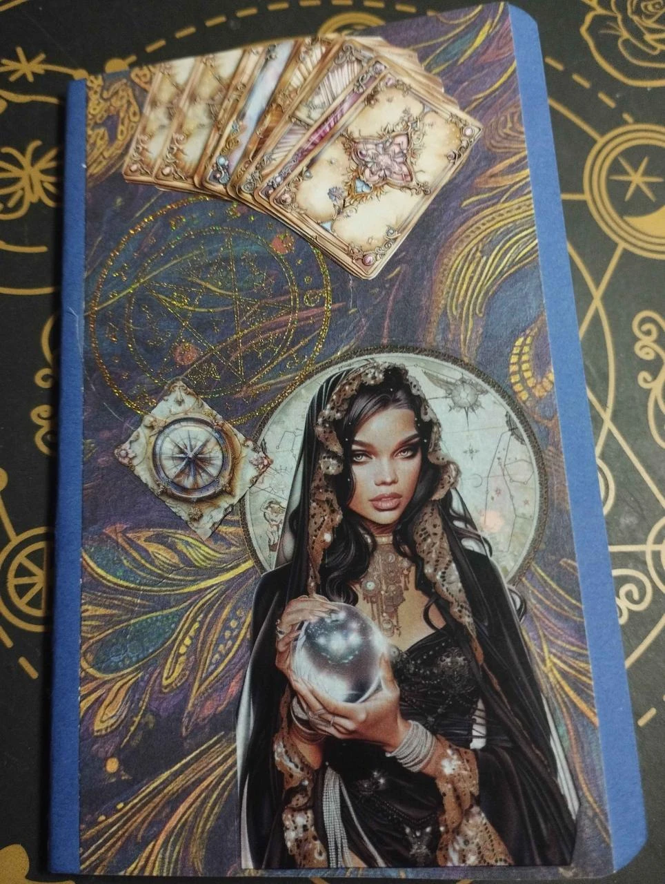 Carnet A6 personnalisé : Cartomancienne